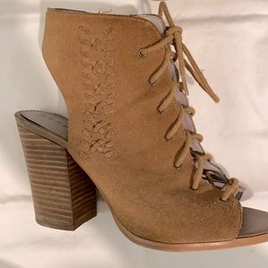 Hinge open toe heels- brown